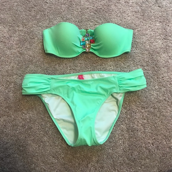 Set of 3 Victoria’s Secret Bikini Swim Tops - Picture 7 of 8